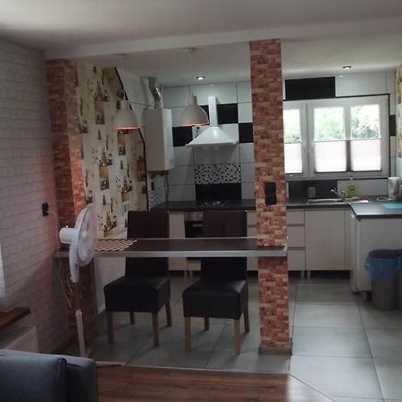 Ferienwohnung Nad Kamienną Jelenia Góra Exterior foto